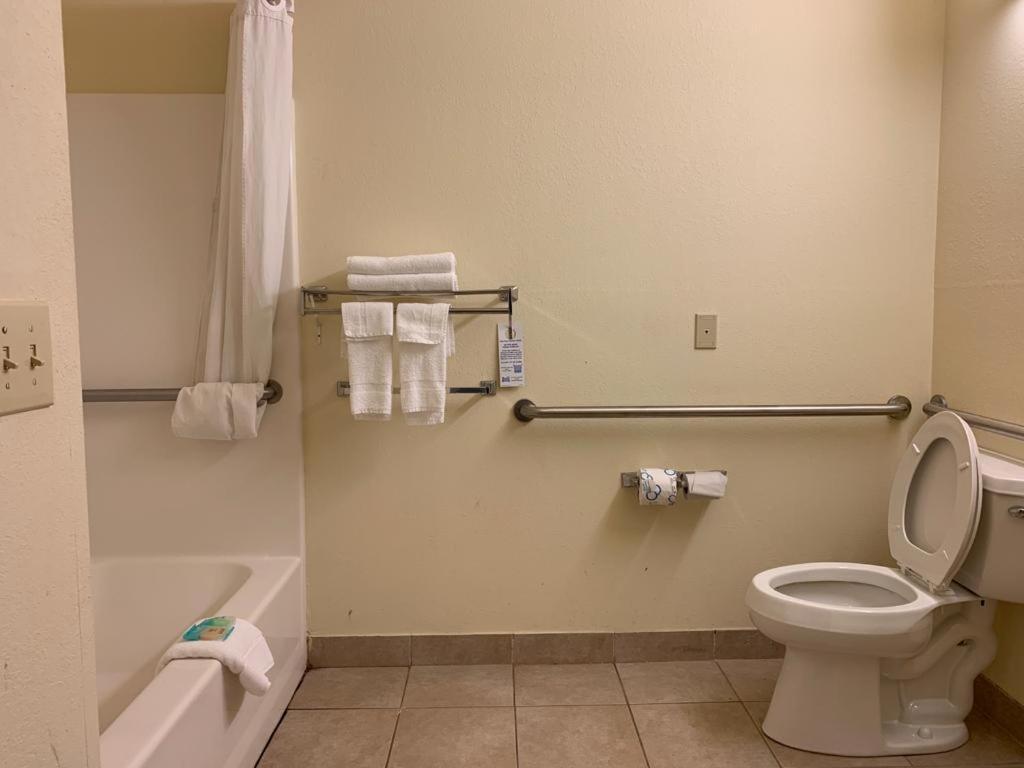 Rincon Inn And Suites エクステリア 写真